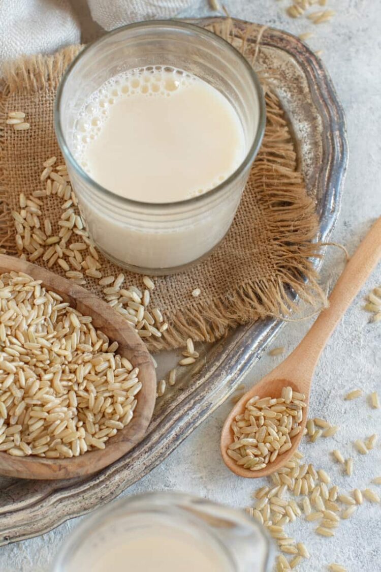 Cách làm sữa gạo lứt yến mạch giảm cân