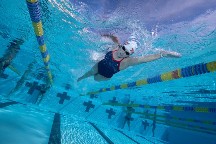 Bạn nên bơi bao lâu để giảm cân hiệu quả
