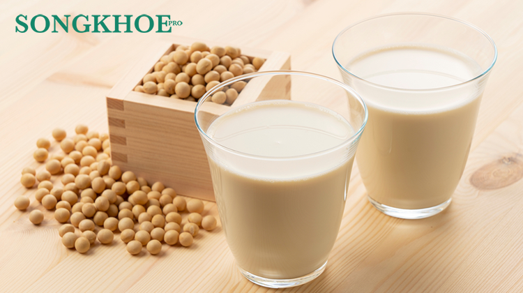 Những ai không nên uống sữa đậu nành