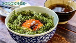 Rong nho kỵ với gì? Ai không nên ăn rong nho?